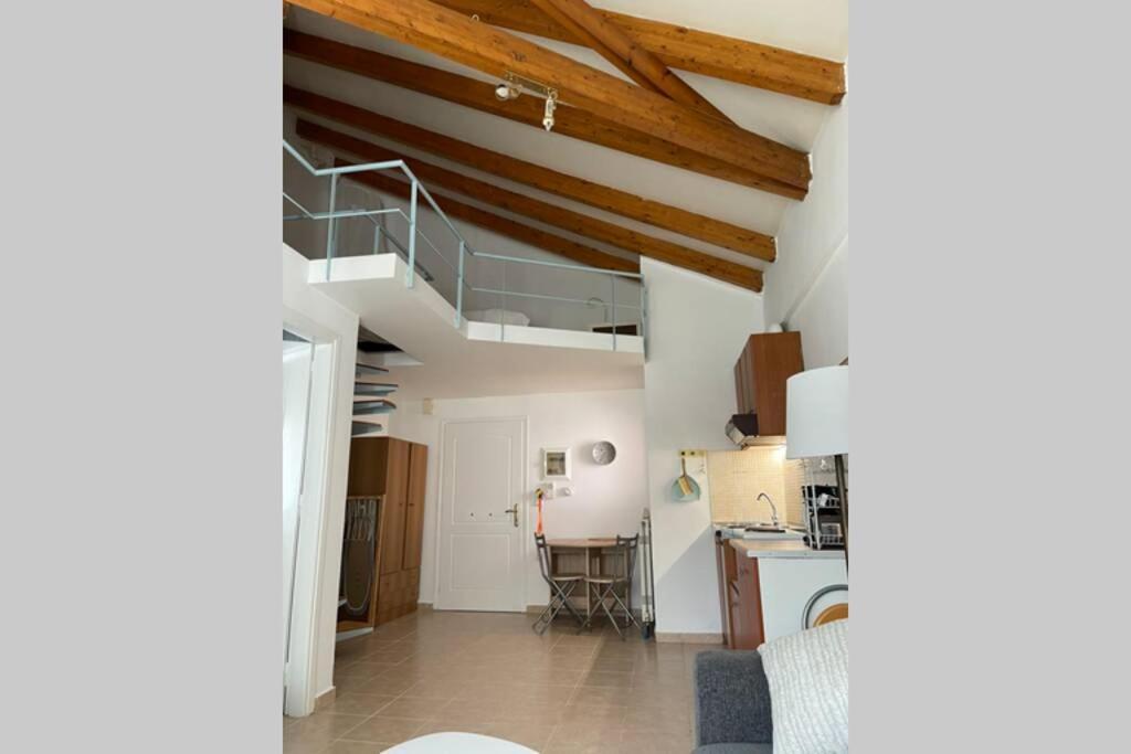 Attic Studio Stay Kalamata Eksteriør billede